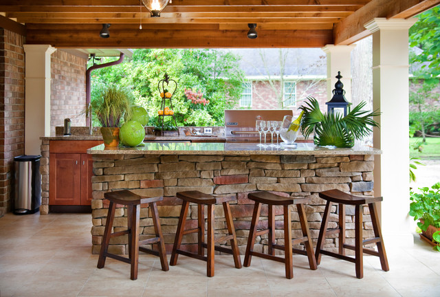 What to Know About Adding an Outdoor Bar or Counter